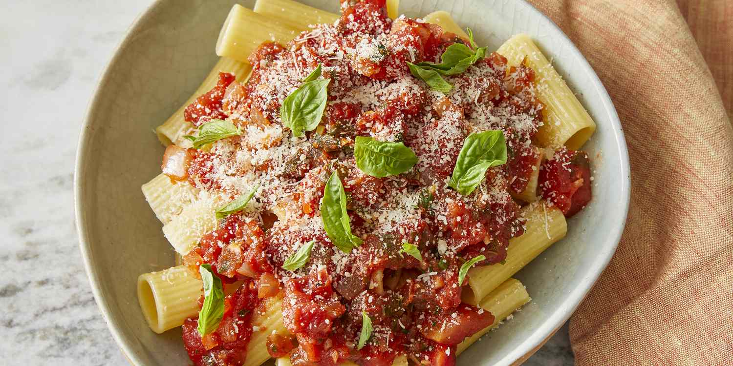 Ultimate Pasta Sauce Recipes: Top 20 Reader Favorites!
