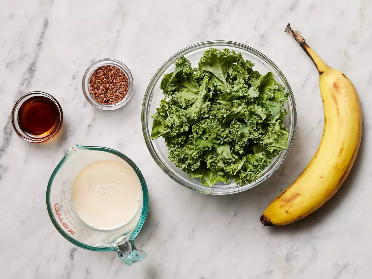 Supercharged Kale and Banana Smoothie: The Ultimate Powerhouse Breakfast!