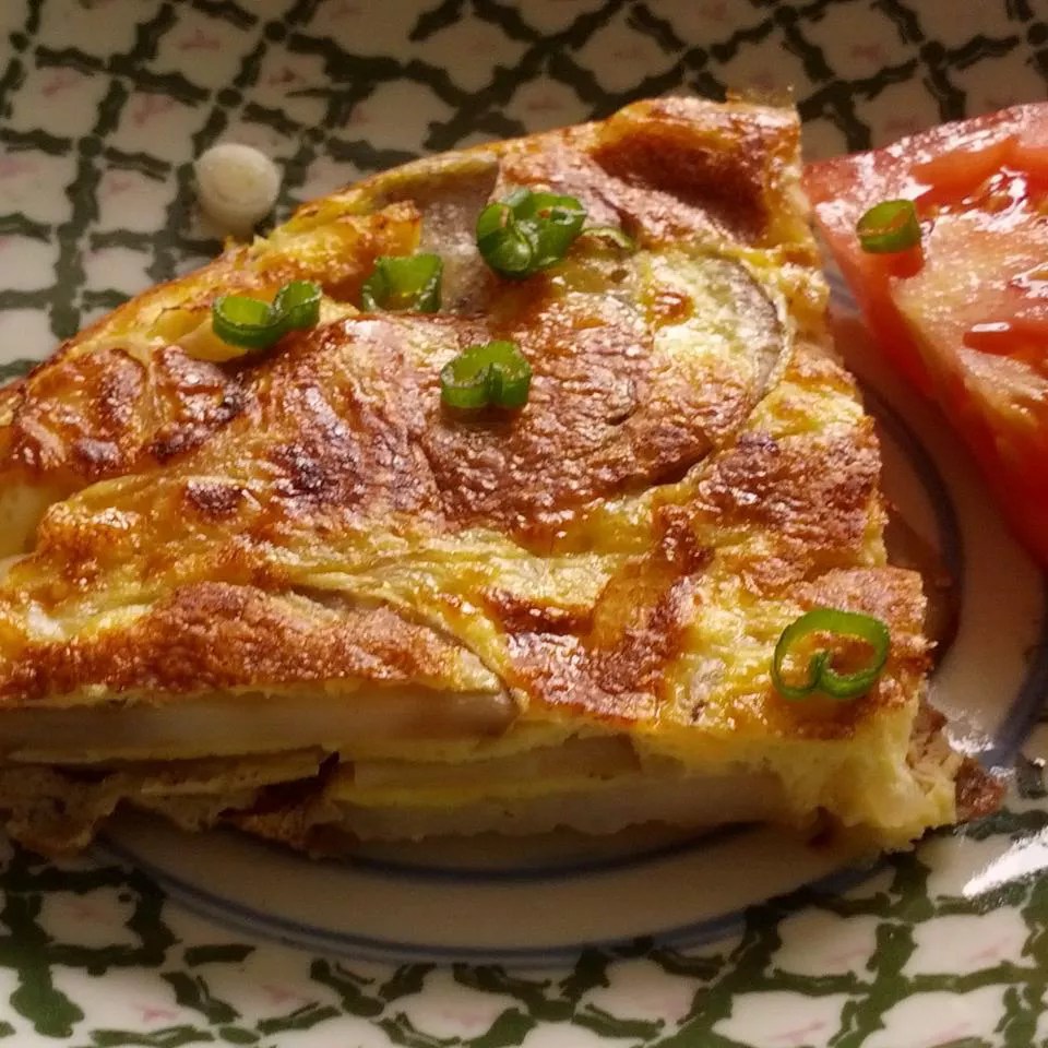Crispy Spanish Potato Omelet: A Mouthwatering Delight