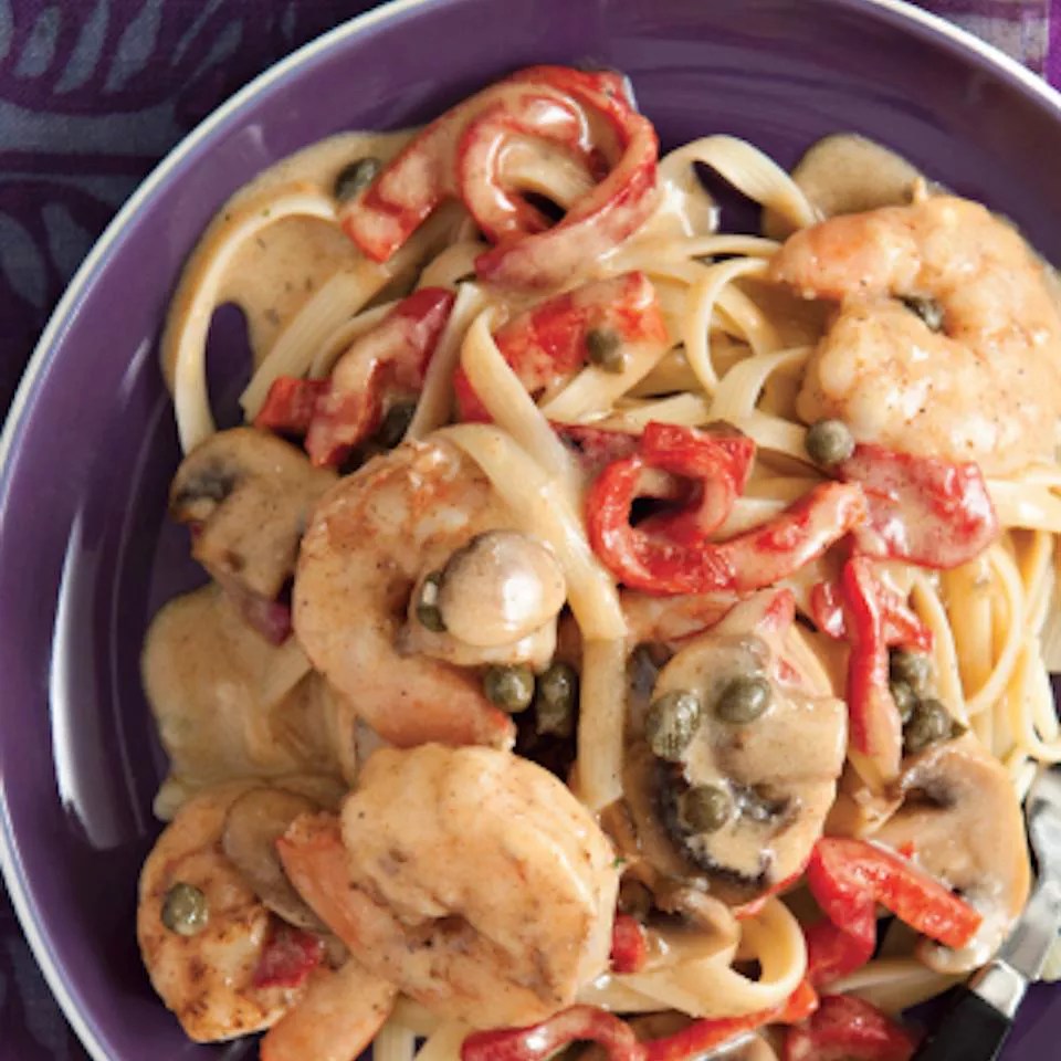 Bold and Spicy Shrimp Stroganoff: A Flavorful Del