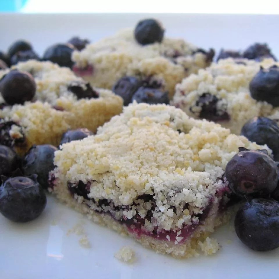 Mouthwatering Blueberry Shortbread Bars: A Sweet Delight