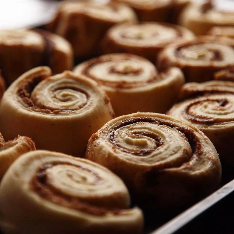 The Ultimate Cinnamon Rolls: Irresistible Recipe!