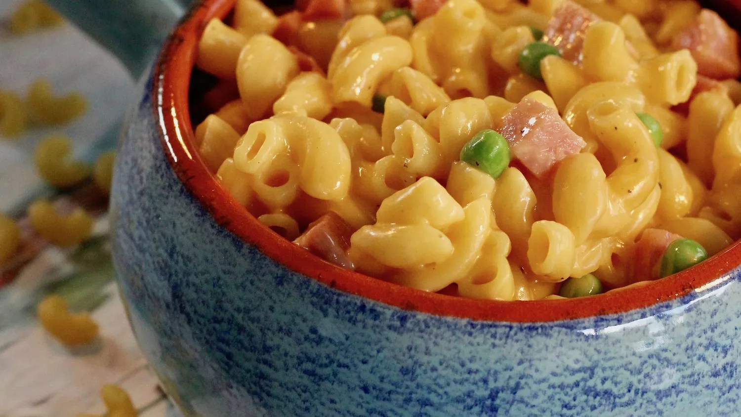 Mouthwatering Mac and Cheese: Creamy, Cheesy, and