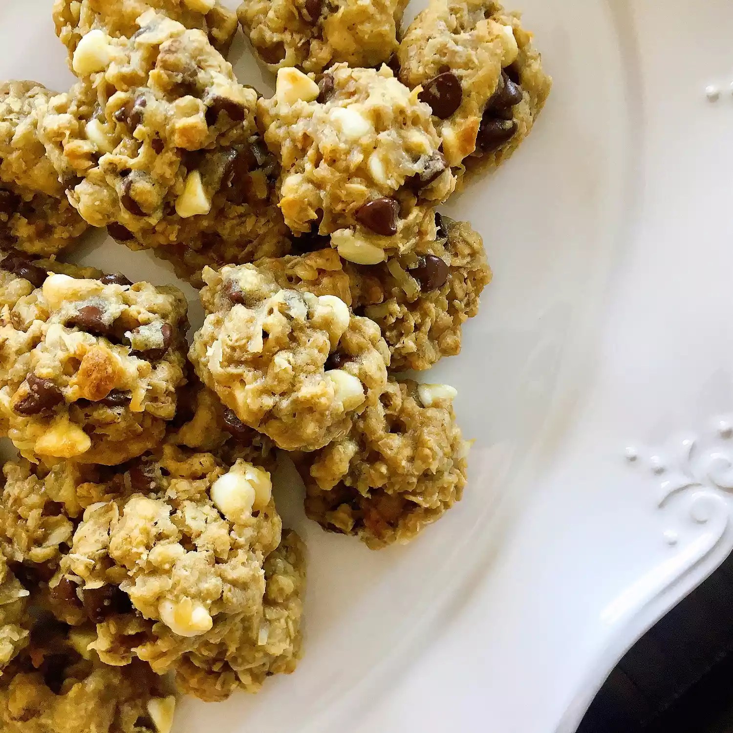 Ultimate Comfort Food: Insanely Delicious Oatmeal Chocolate Coconut Chew