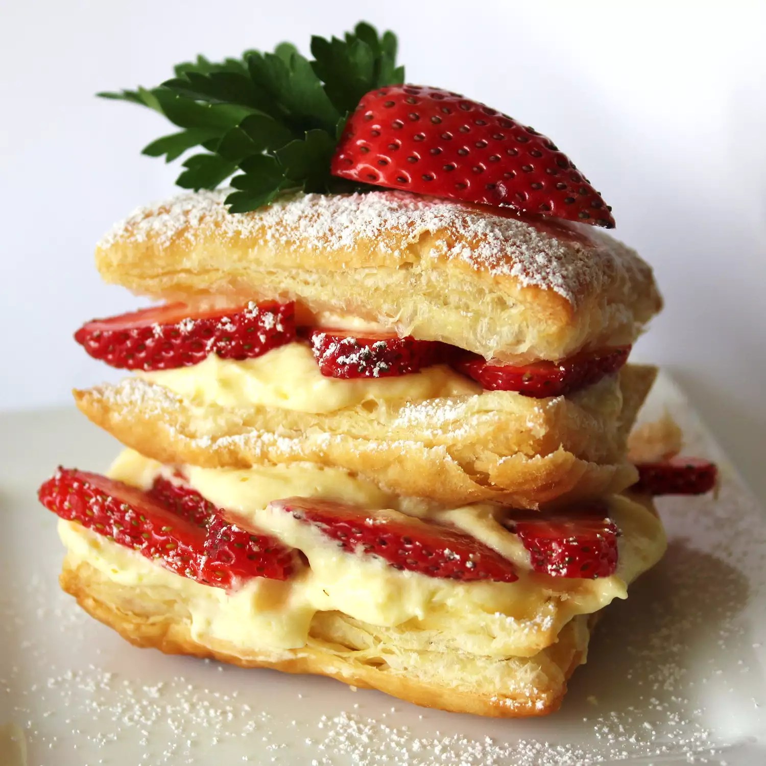 Unbelievable Strawberry Napoleons: The Ultimate Dessert Recipe!