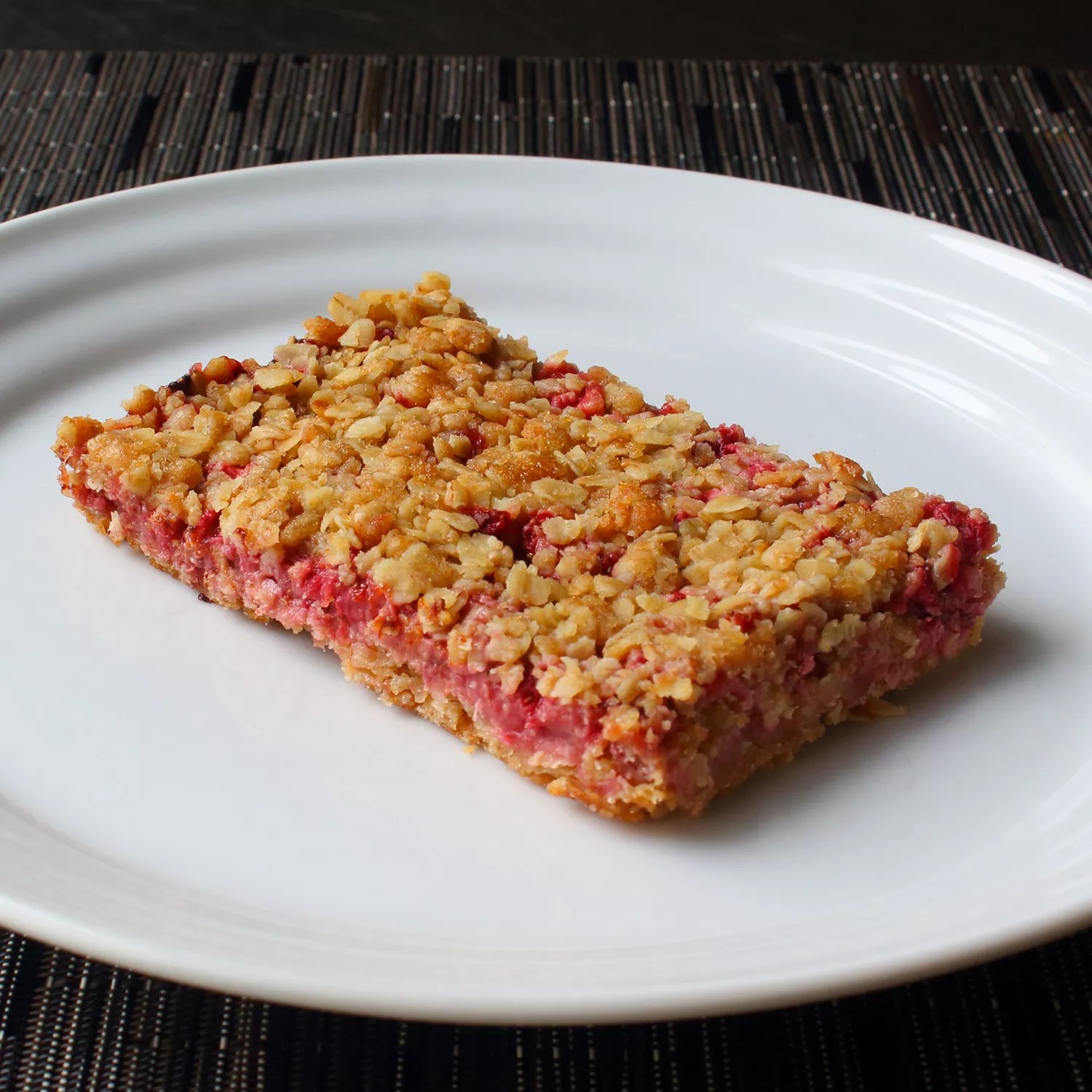 Delicious and Easy Strawberry Oatmeal Bars