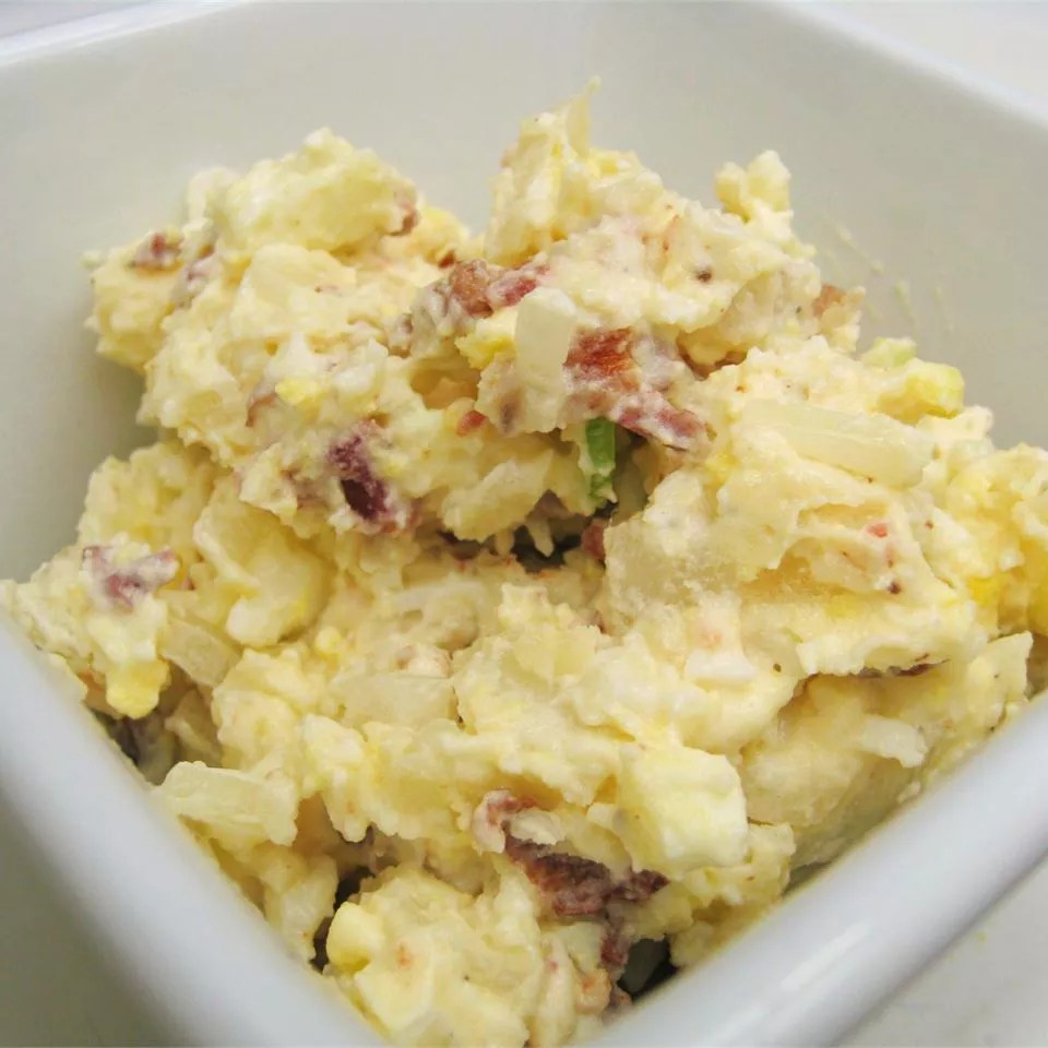 Irresistible Red-Skinned Potato Salad: A Mouthwatering