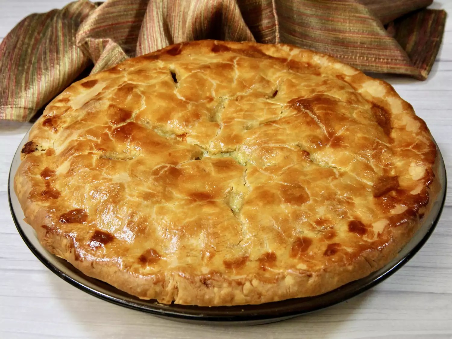 Ultimate Chicken Pot Pie: Mouthwatering Recipe!
