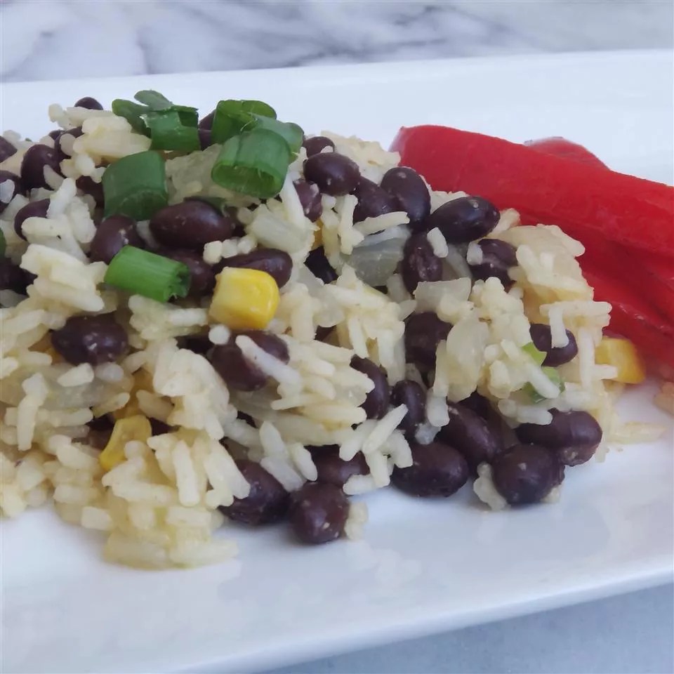 Easy, Flavorful Black Beans and Rice: The Ultimate Comfort Food!