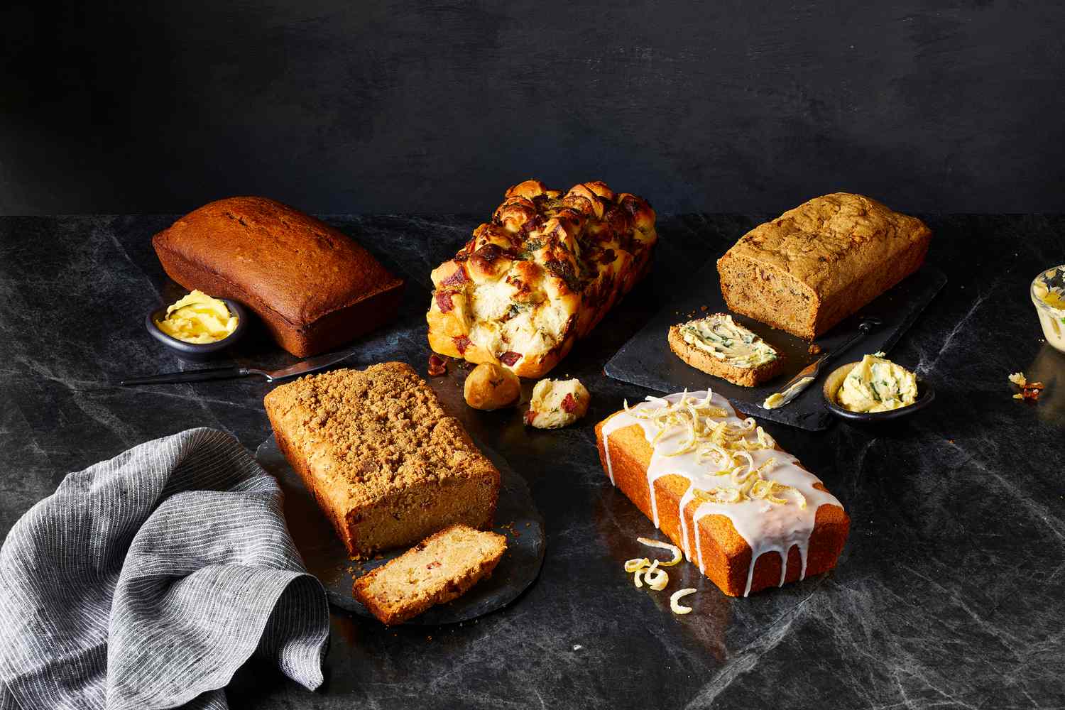 Bread & Cake Bliss: Fast & Easy Recipes for Snacking Joy