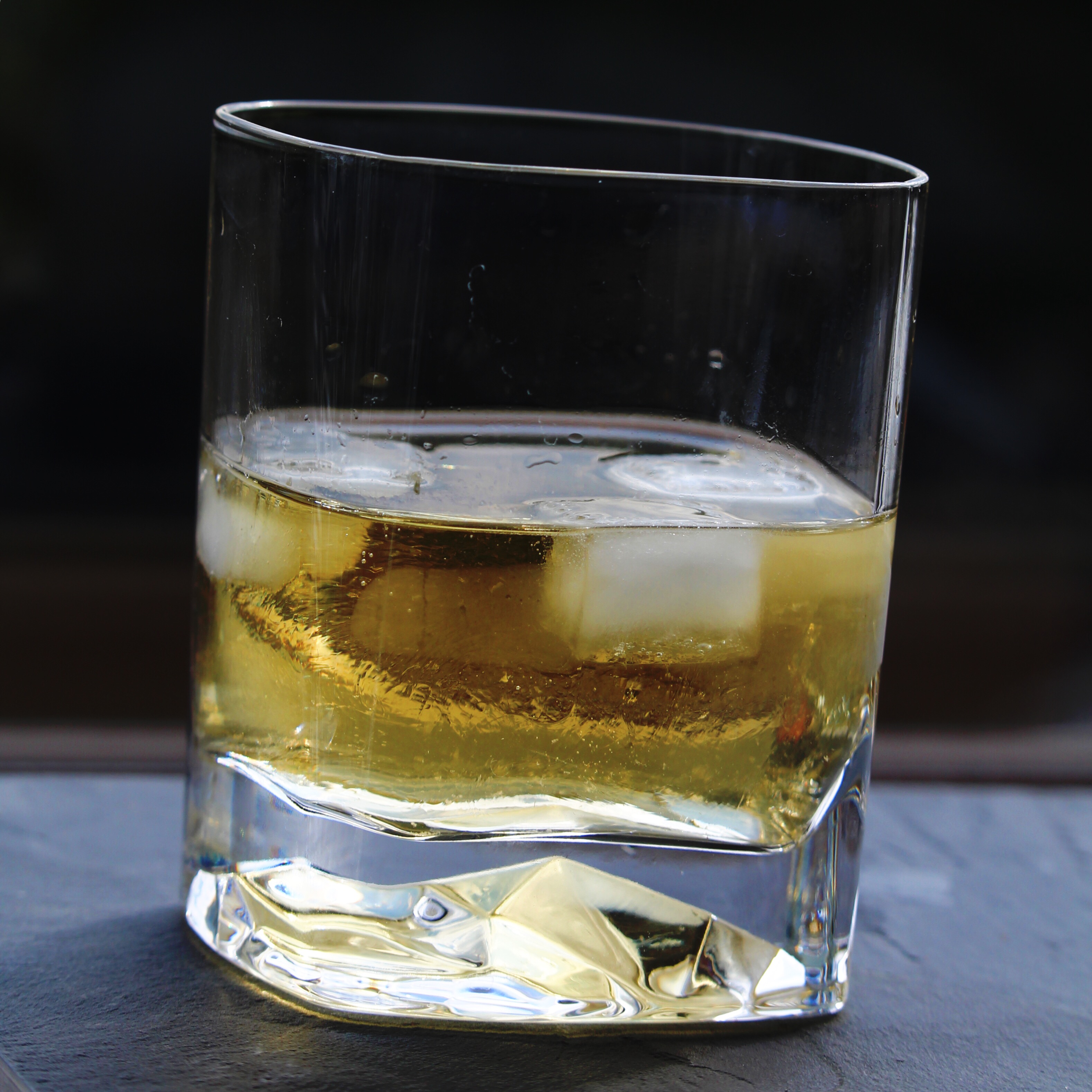 Unleash the Ultimate Whiskey Ginger Cocktail: A Mouthwatering