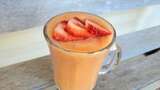 Deliciously Refreshing Strawberry Mango Smoothie