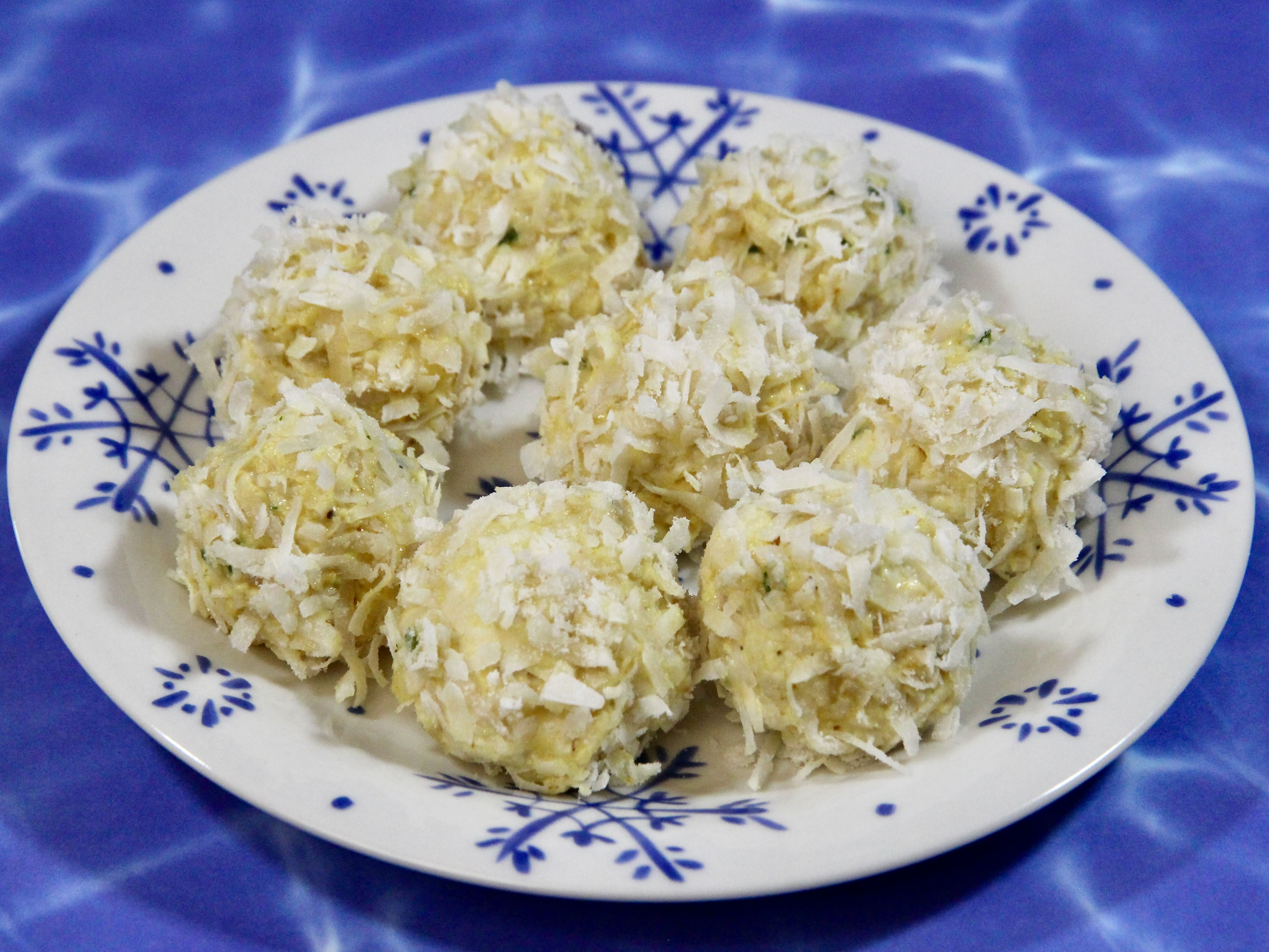 Luscious Coconut Curry Chicken Balls