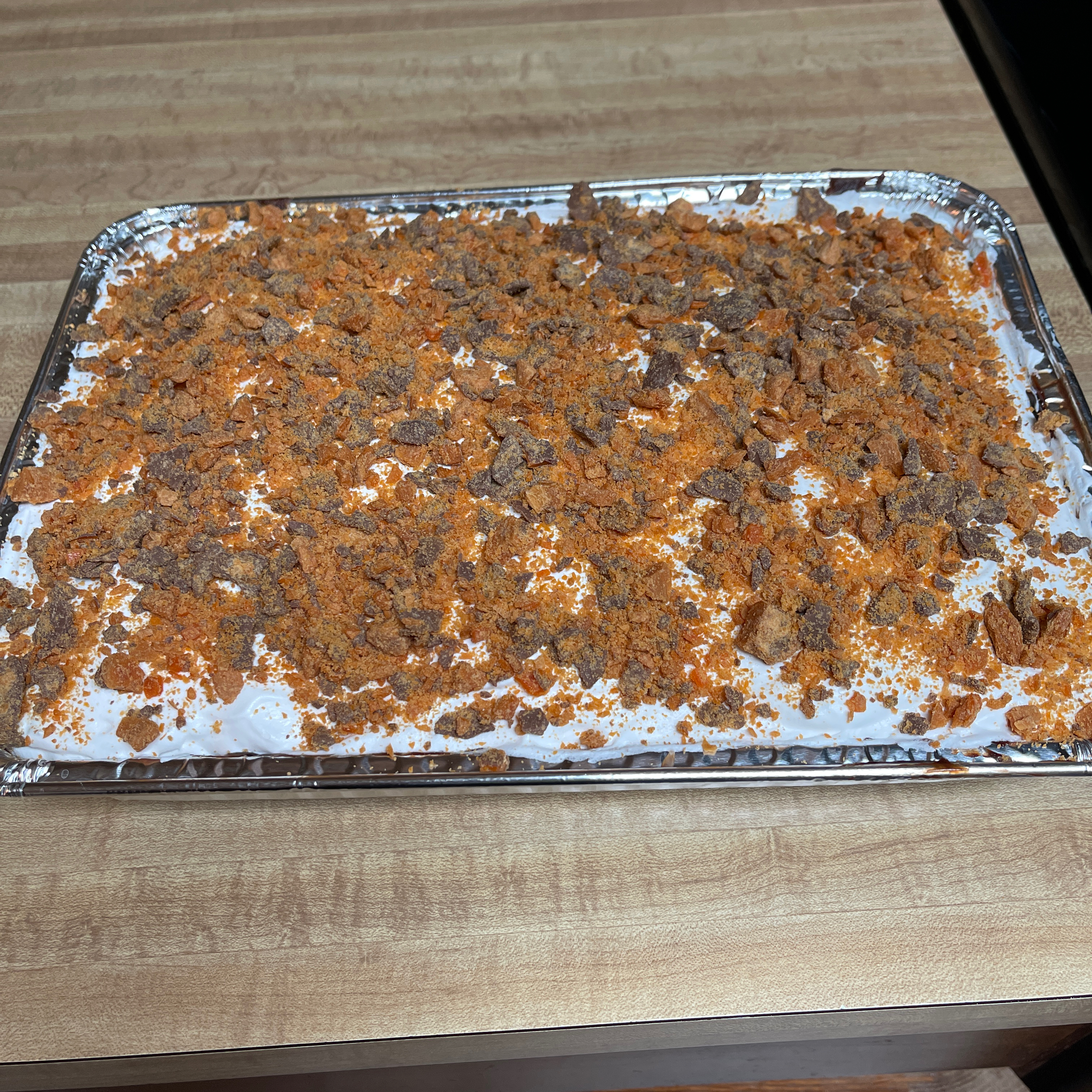 Unbelievable Butterfinger Cake: The Ultimate Mouthwatering Recipe!