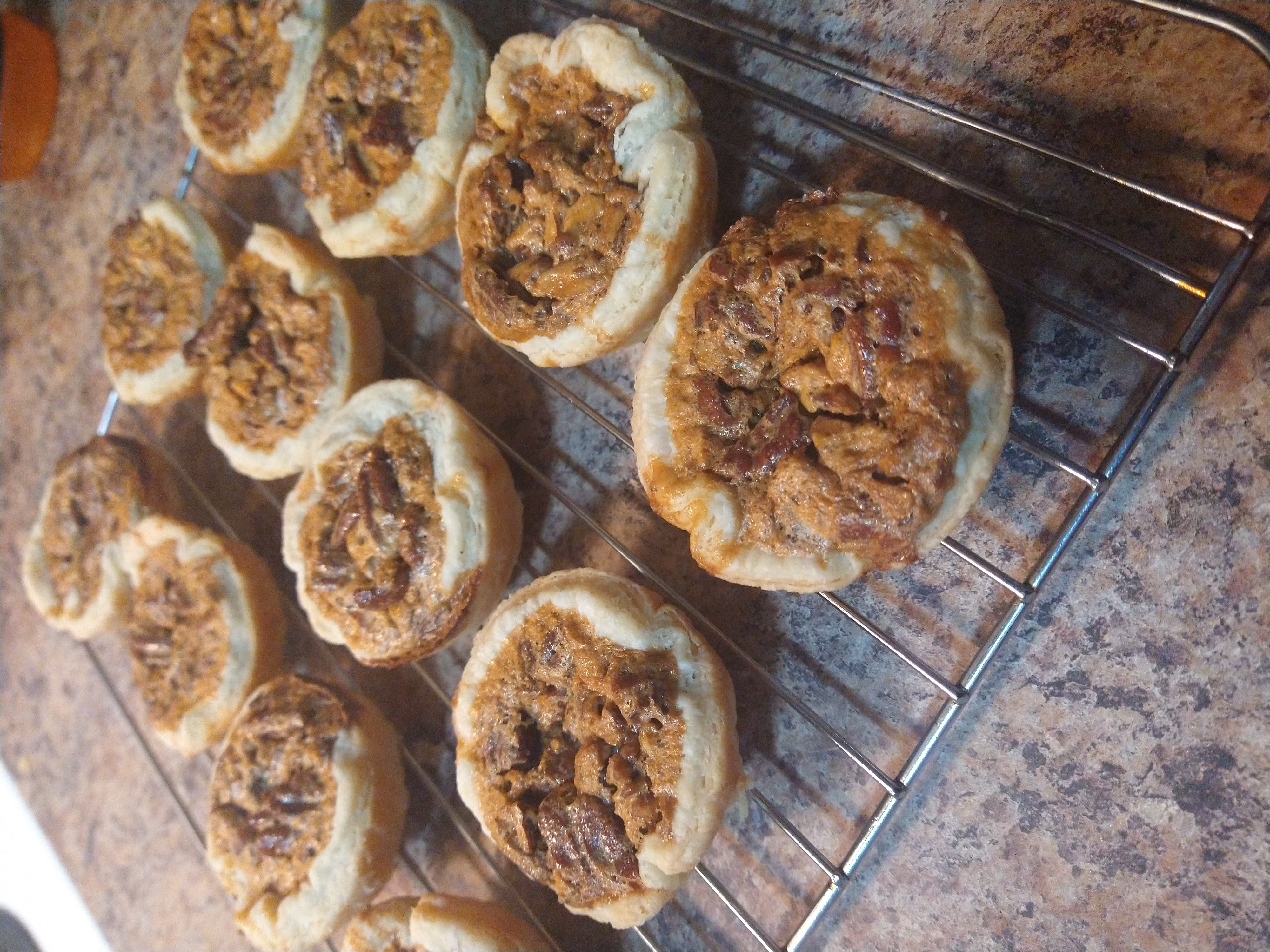 Country-Style Pecan Tarts: The Ultimate Fall Dessert