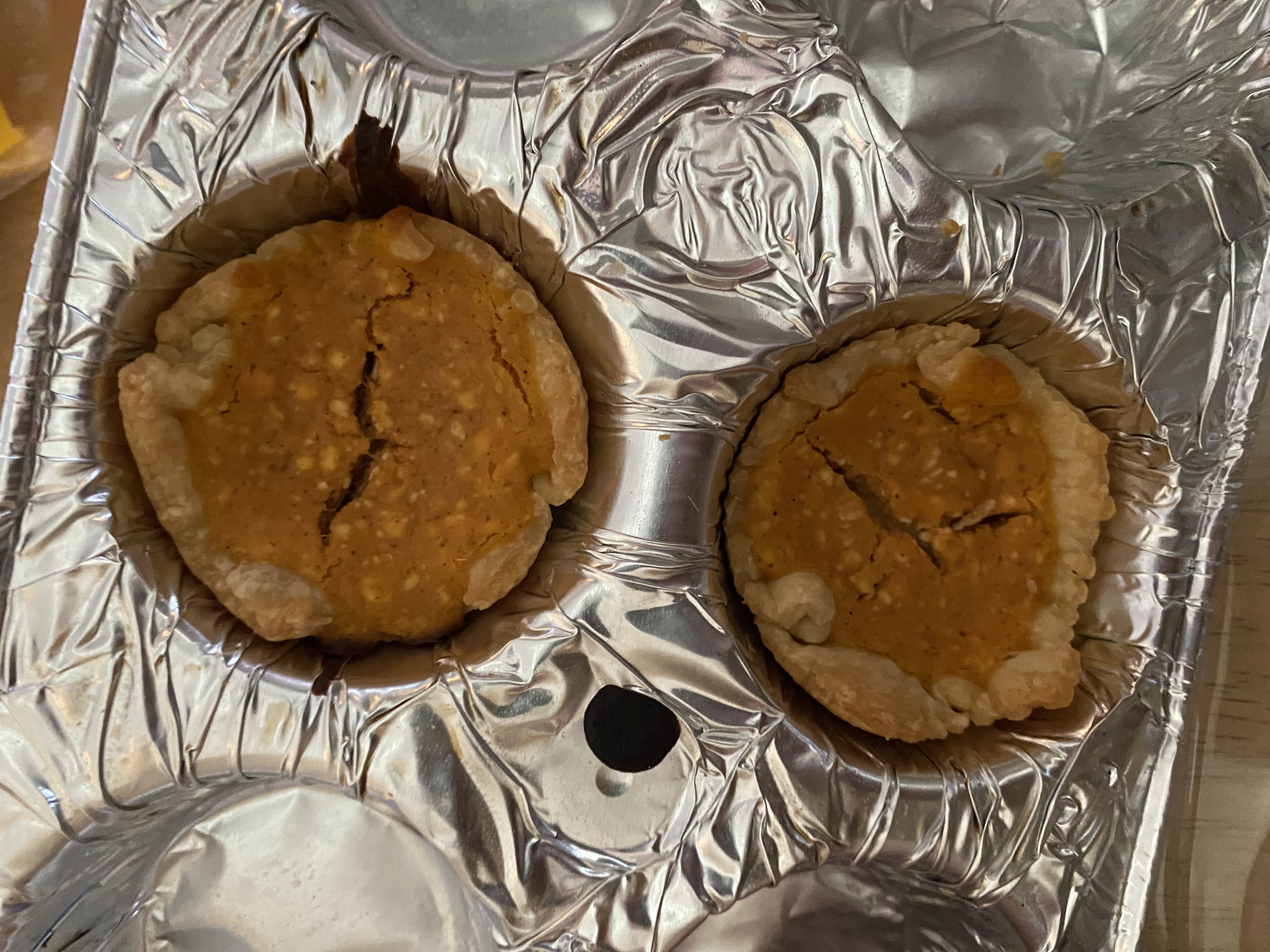 Unbelievably Delicious Mini Pumpkin Pies – Perfect Fall Treat!