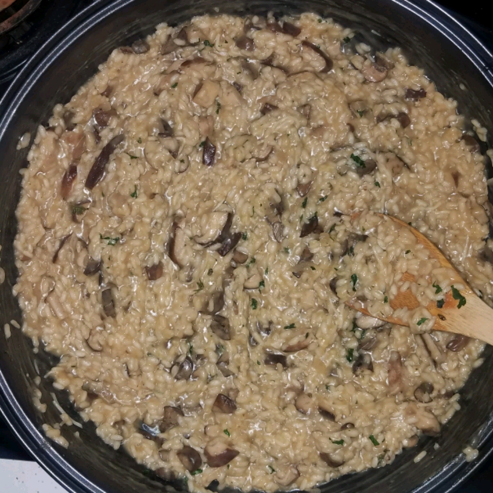 Mouthwatering Mushroom Risotto: A Burst of Flavors!