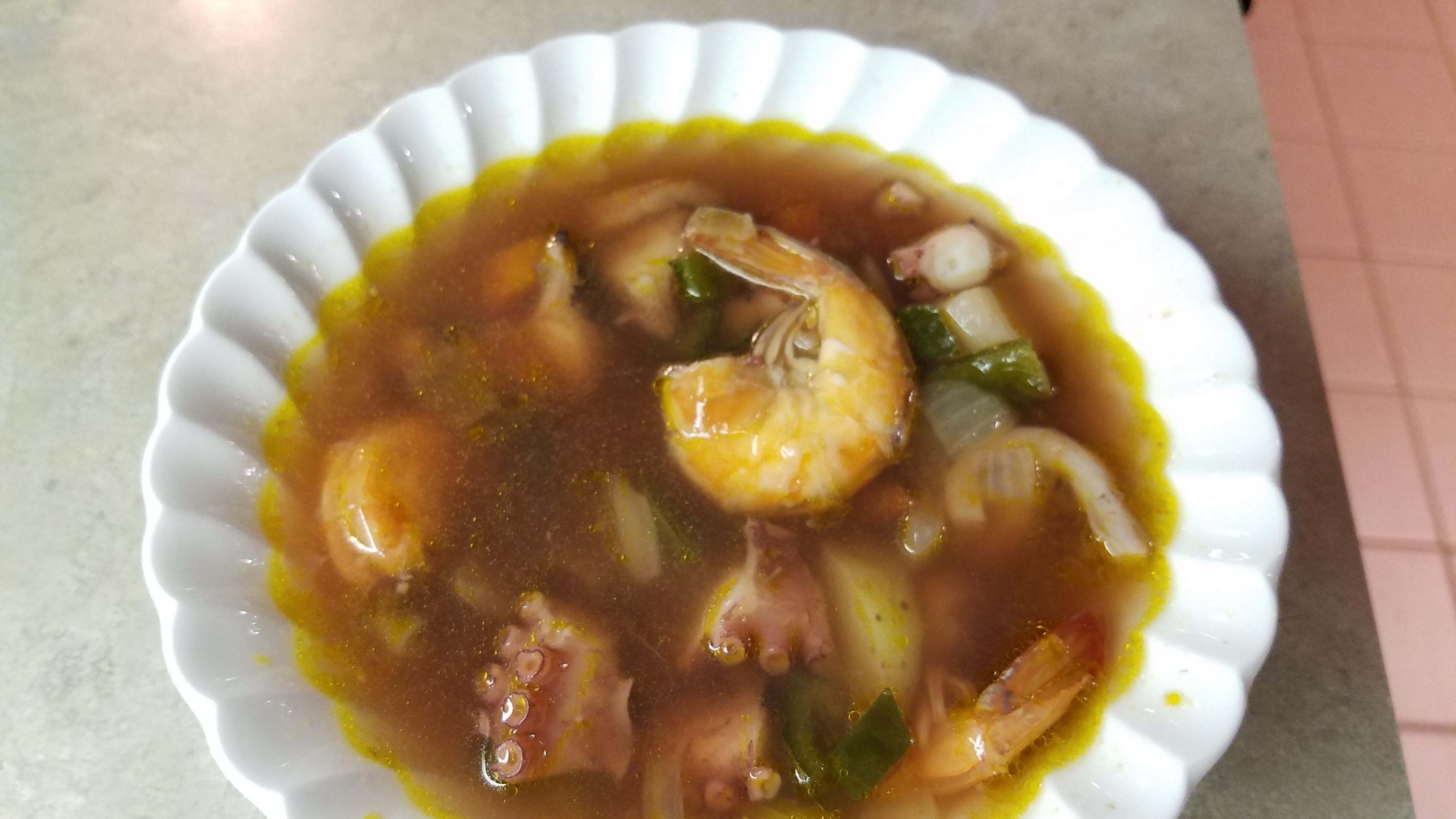 Delicious Seafood Soup: Shrimp & Octopus Recipe