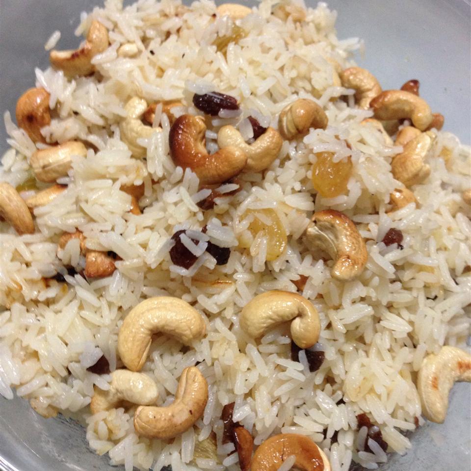 Easy and Delicious Rice Recipe: Almonds & Raisins