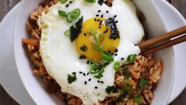 Ultimate Kimchi Fried Rice: A Flavor Explosion!